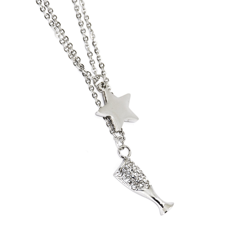 Collar Acero NK con dije de estrella y de cáliz con piedras.