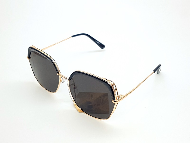 Lentes De Sol Marina D6028 Polarizados Negro/Dorado