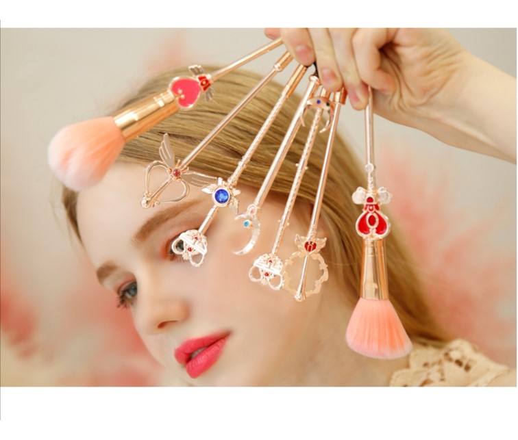 Set Kit De 8 Pinceles Brochas De Maquillaje De Sailor Moon