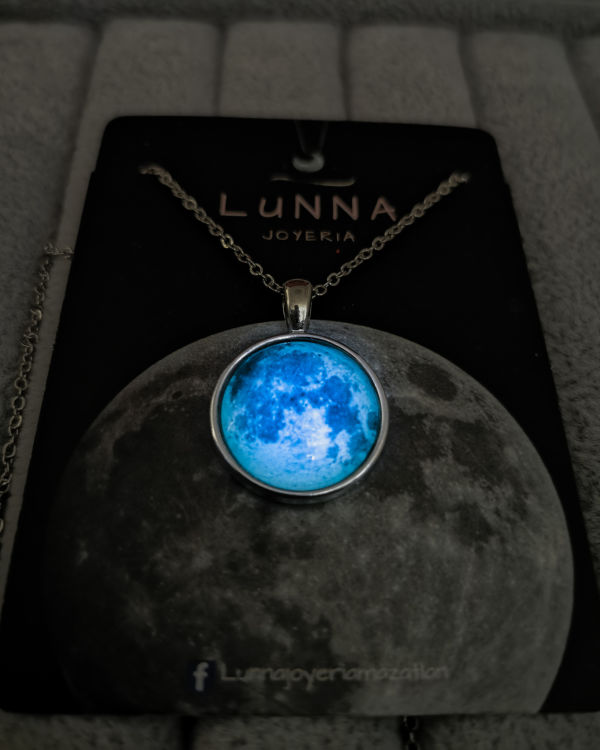 Collar luna de plata Brilla en la oscuridad ORIGINAL de Lujo / Ac, Inoxidable
