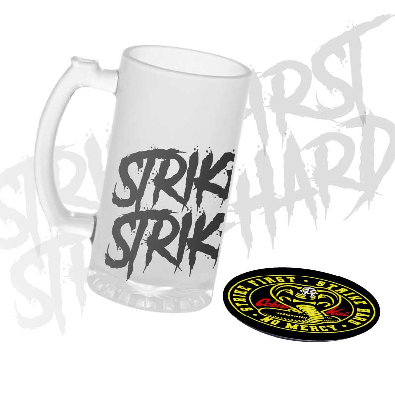 Cobra Kai Tarro Cerveza 625 ml, diseño STRIKE FIRST STRIKE HARD NO MERCY