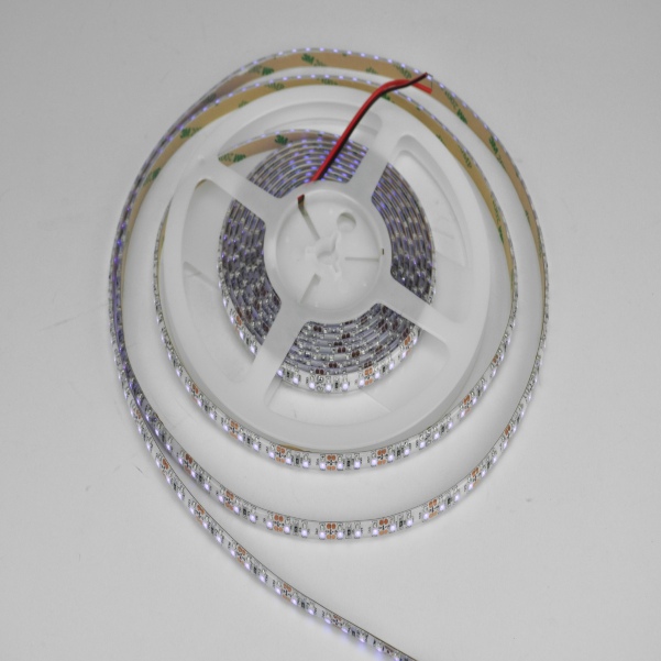 Tira Led Flexible de Luz Negra, Ahorradora, 12 Vcc / Master / ML-3528PURPLE