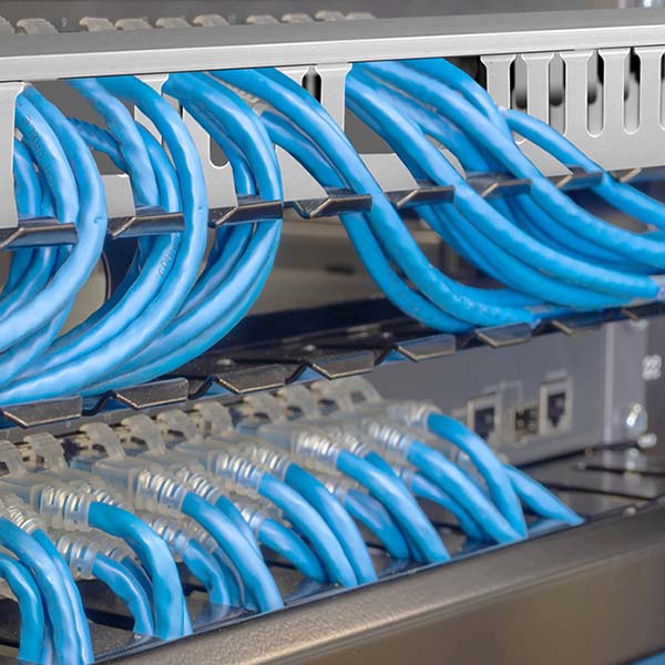 CANALETA RANURADA GRIS 2 PZAS DE 45X45MM THORSMAN 8901-01255