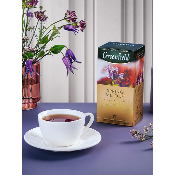 Greenfield Spring Melody, Té Negro con Hierbas y Frutas (hojas de grosella negra natural, menta, tomillo), 25 bolsitas en sobres individuales, 37,5 g (25 bolsitas de 1,5 g c/u)