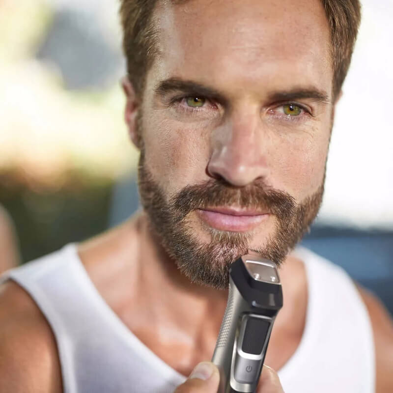 Rasuradora Recortadora Philips 23 Accesorios Recargable