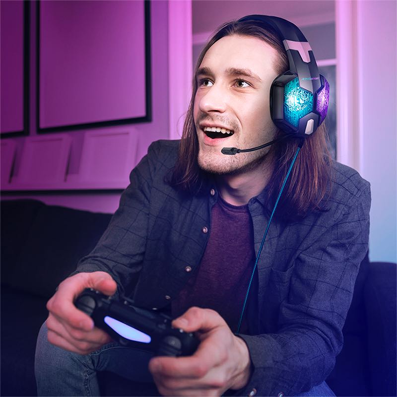 Audífonos Gamer Pro Luz LED RGB Sonido HD 360 G2500 Redlemon.