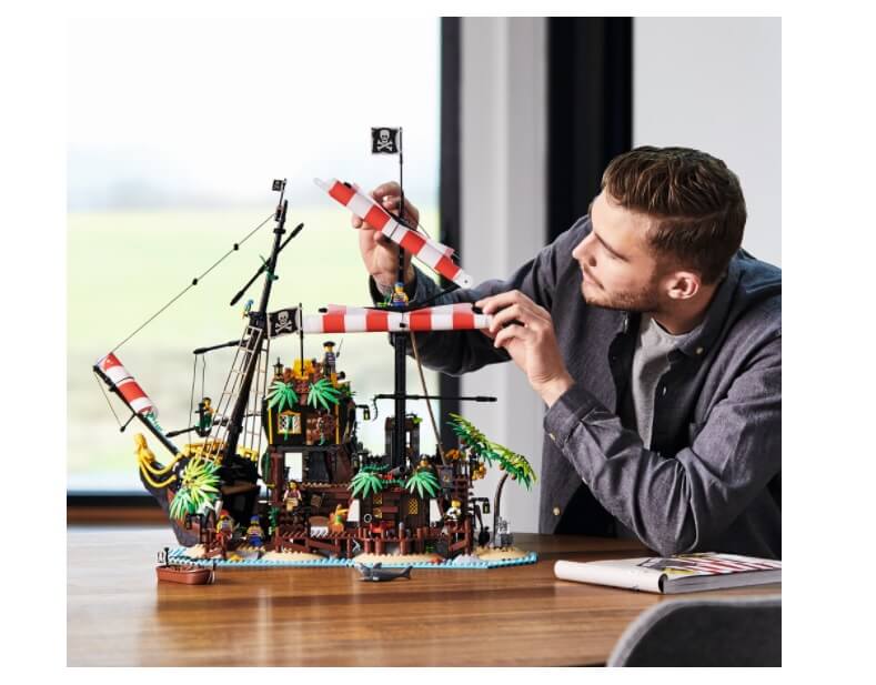 Lego 21322 Piaratas de Bahía Barracuda