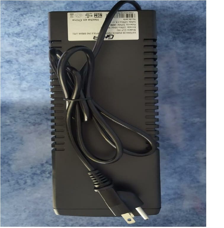 NO BREAK UPS 520VA 240W 4 CONTACTOS REGULADOR SUPRESOR DE PICOS RESPALDO PC LAP PANTALLA STAND BY