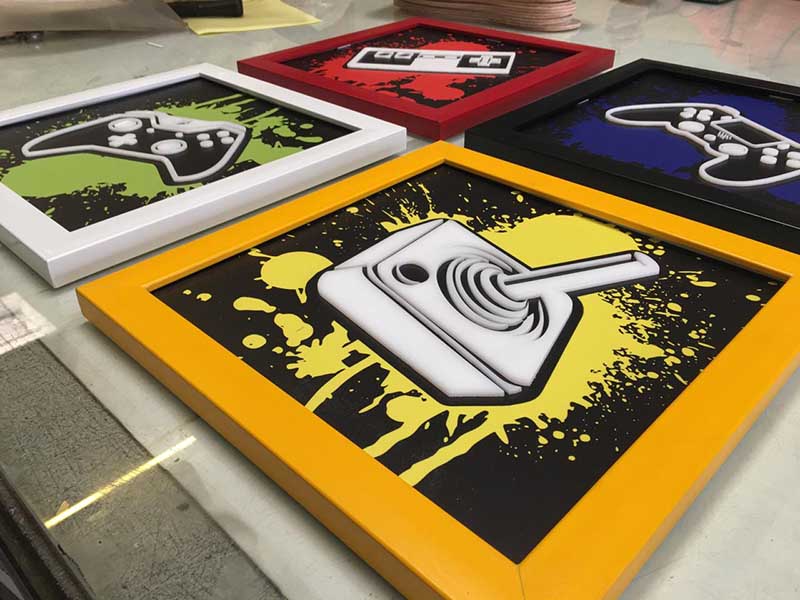 SET 4 CUADROS GAMERS CON MRCOS DE COLORES Y ACRILICO MYCO