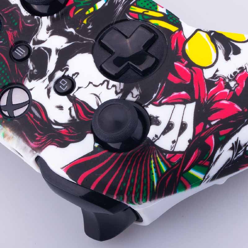 MandaLibre Funda De Silicona Para Control Xbox One, S Y X + 8 Grips Profesionales (Poker)