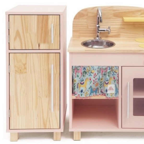 Cocinita Infantil de madera con Refrigerador de juguete mod.rosa