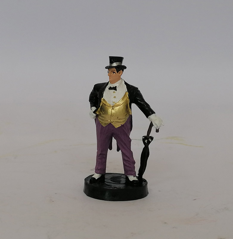 Figura Coleccionable De El Pingüino De Batman Classic Comics