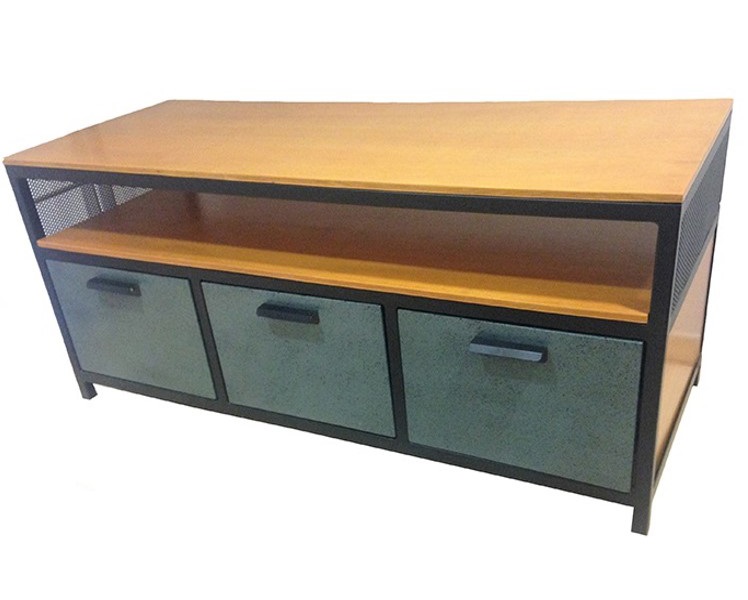 CENTRO DE ENTRETENIMIENTO INDUSTRIAL modelo BAIRD marca POLTRONE