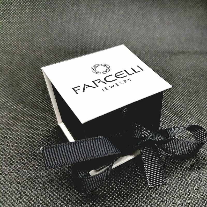 Dije Letra T Baño de Rodio INCLUYE Cadena y Caja Para Regalo Farcelli Jewelry