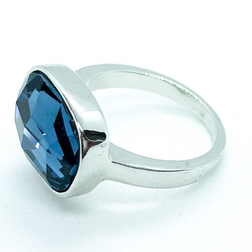 Anillo Cristal Swarovski Azul Oscuro Baño Rodio Farcelli Jewelry INCLUYE CAJA PARA REGALO