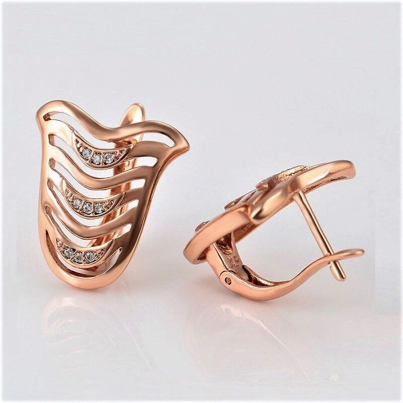 Aretes Concha Baño de Oro Rosa INCLUYE Caja Para Regalo Farcelli Jewelry