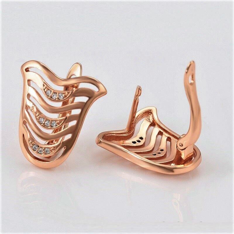 Aretes Concha Baño de Oro Rosa INCLUYE Caja Para Regalo Farcelli Jewelry