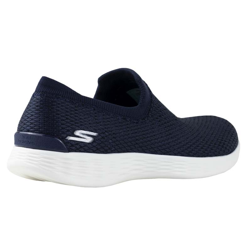 Skechers 15822 2025