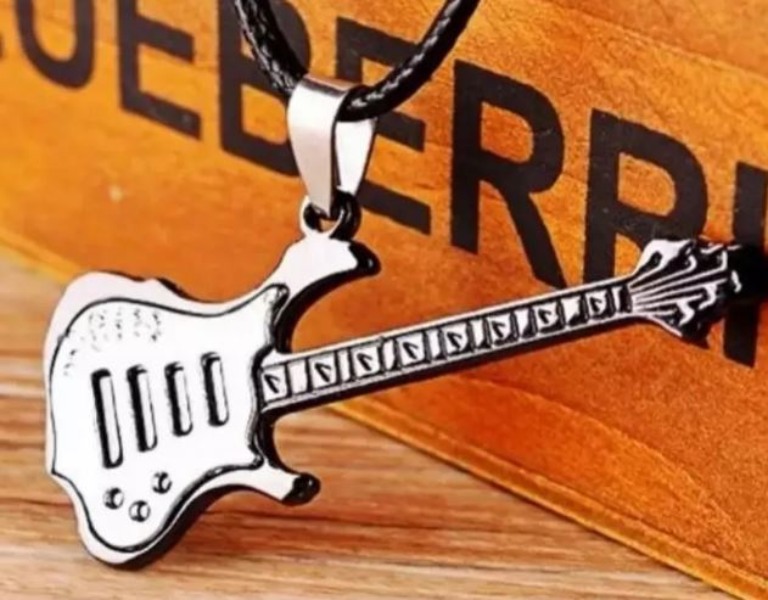 Collar De Guitarra Eléctrica Rock Punk Bajo Regalo Musico
