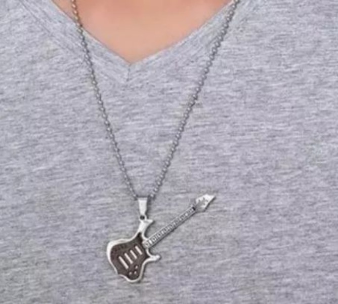 Collar De Guitarra Eléctrica Rock Punk Bajo Regalo Musico