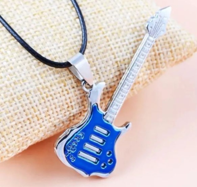 Collar De Guitarra Eléctrica Rock Punk Bajo Regalo Musico