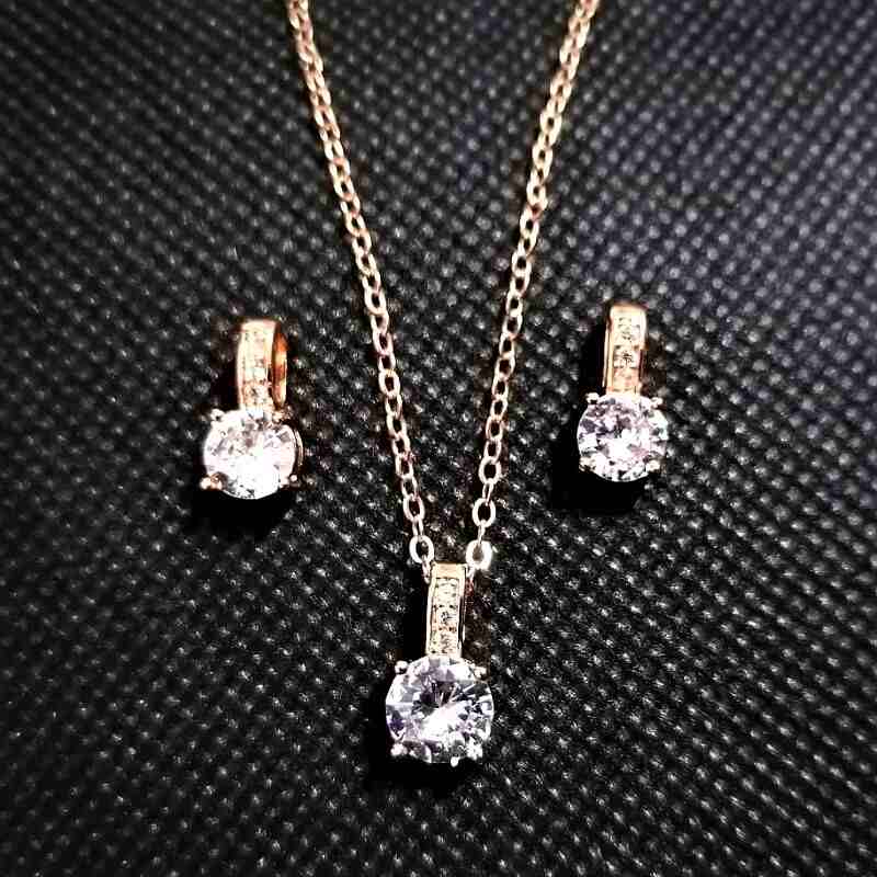 Set Destellos con Cristales Swarovski Baño de Oro Rosa Farcelli Jewelry INCLUYE CAJA PARA REGALO