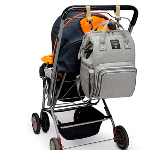 Mochila Pañalera con Puerto para Carga USB Color Salmon