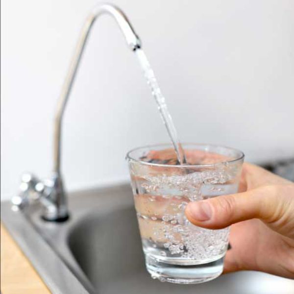 Tanque de almacenamiento de capacidad 20 Gal. para purificadores de ósmosis inversa.