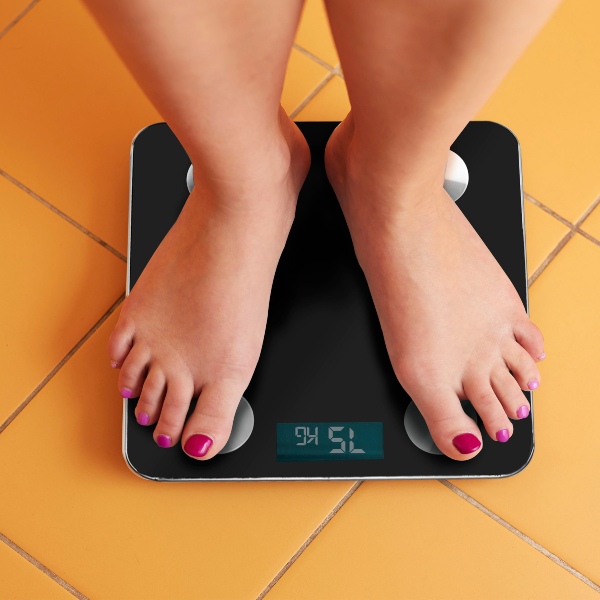 Báscula Personal con Bluetooth para Registro y Control de Peso en App Android e iOS