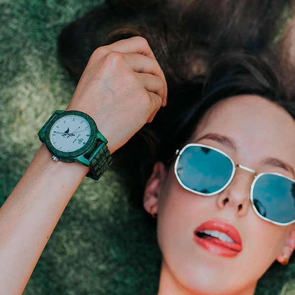 Reloj Alebrije by Tonas Wood Unisex Color Verde Ceiba 