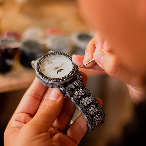 Reloj Alebrije by Tonas Wood Unisex Color Gris Balancá