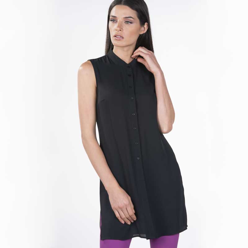 Blusa Amori para Dama Petite Larga sin Magas color Negro 