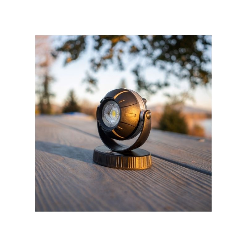 Lámpara LED con rotación de 900 lúmenes con base magnética Wagan Tech 2071