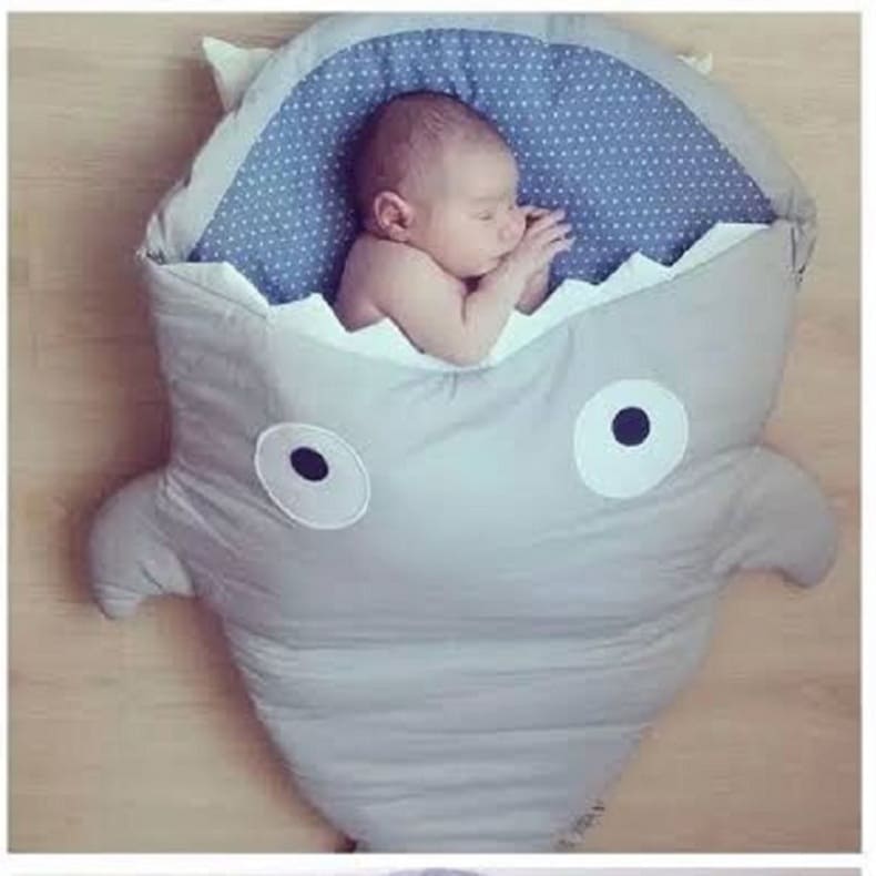 Bolsa o costalito polar en forma de tiburón para bebé