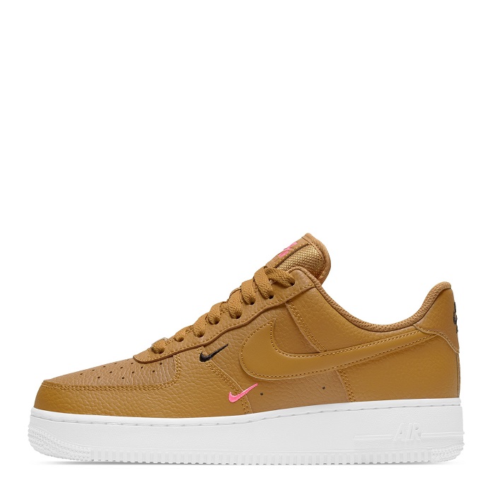 TENIS NIKE AIR FORCE 1 '07 ESSENTIAL PIEL VACUNA CAFÉ (CT1989-700)