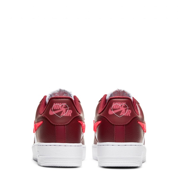TENIS NIKE AIR FORCE 1 '07 LOVE FOR ALL BLANCO CON ROJO Y ROSA (CV8482-600)