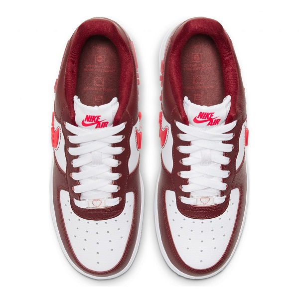 TENIS NIKE AIR FORCE 1 '07 LOVE FOR ALL BLANCO CON ROJO Y ROSA (CV8482-600)