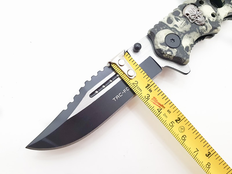 Navaja Cuchillo Tactico Militar Calavera Tac Force 809 Gris/Calaveras
