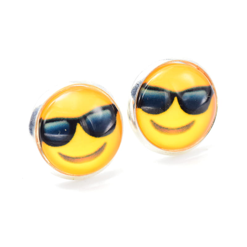 Joya Aretes Broquel Emoji Carita Con Gafas Negras Acero