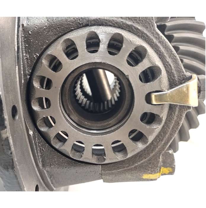 DIFERENCIAL CON CORONA Y PIÑON COMPLETO, TOTALMENTE NUEVO Y SOPORTE CARDÀN TOYOTA HIACE 2.7L 04-19