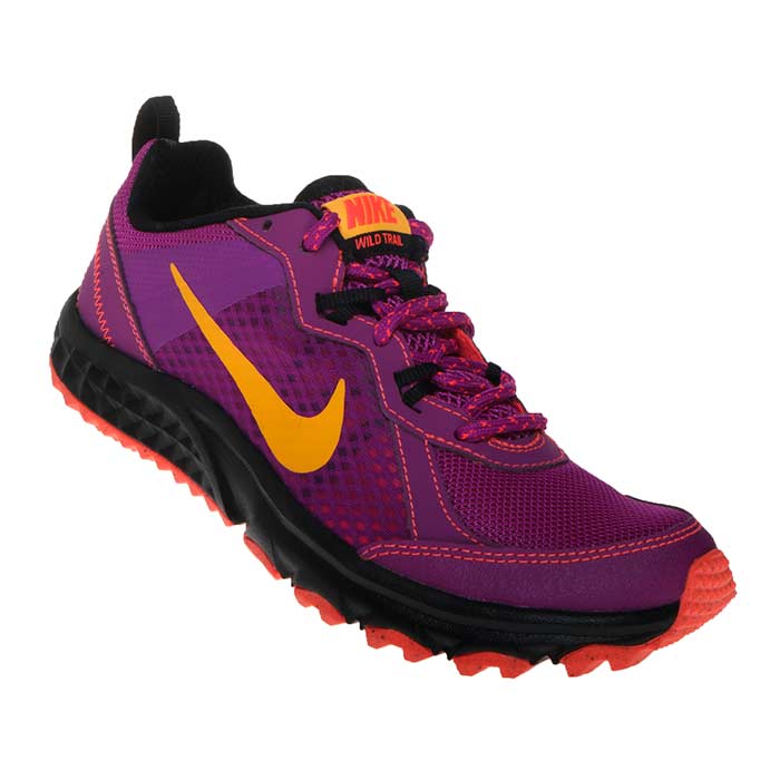 Tenis Nike Mujer Entrenamiento Wild Trail Morado 643074503