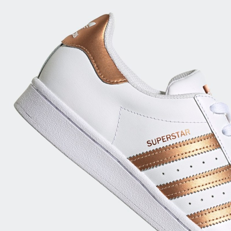 TENIS ORIGINAL ADIDAS SUPERSTAR BLANCO DORADO MUJER FX7484