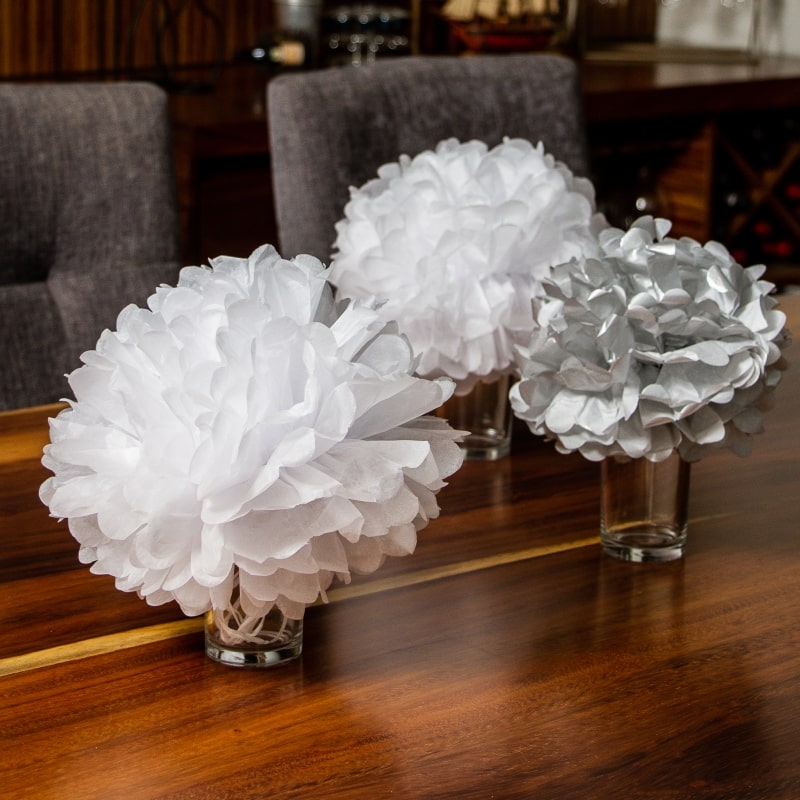 Paquete de 10 pompones esferas de papel color blanco