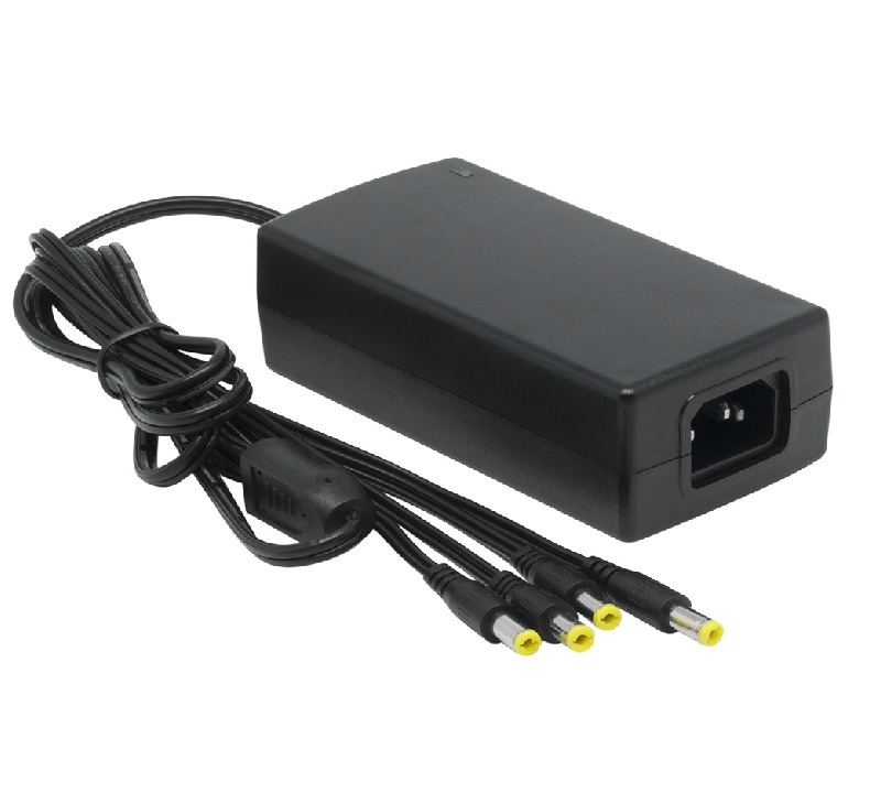 FUENTE DE PODER PR-12V5A-4 ISR DE 12 VOLT A 5 AMPER CON 4 SALIDAS INTEGRADAS DE CORRIENTE