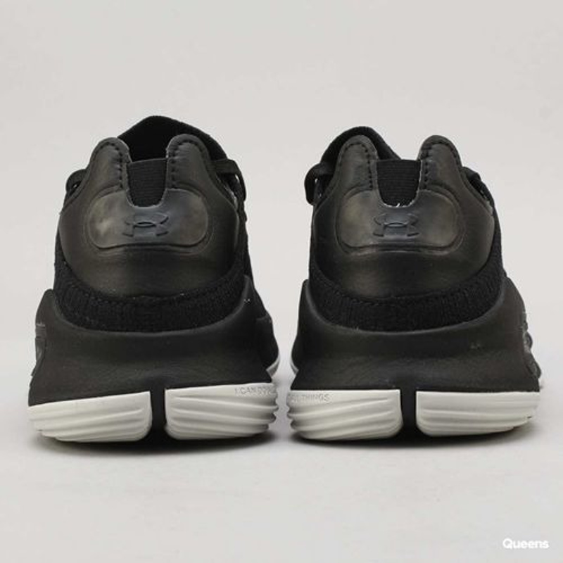 Tenis Hombre Under Armour Sc Curry 4 Low 3000083-004 Basquet