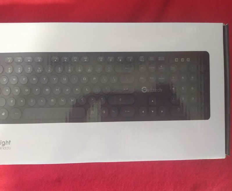 Teclado GETTTECH GTI-28201G Negro Retroiluminado cable USB NEGRO PC LAP MAC WINDOWS IOS MEMBRANA