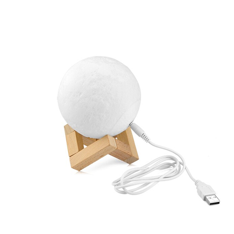 Lámpara Luna 8 cm. con USB, soporte de madera y 3 tonos de luz – Gnomo