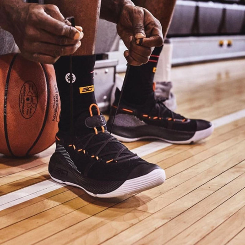 Tenis Hombre Under Armour Curry 6 Gs 3020415-003 Basquetboll