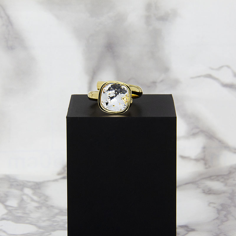 Anillo para Mujer con Cristal Fino Europeo en forma de Cuadro, Bañado en Oro 14k, Anillo Elegante y Brillante, Aretes de Mujer de Moda, Joyería para Mujer de Moda, Regalo especial