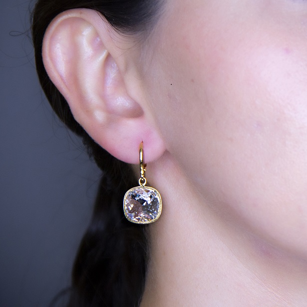 Arete para Mujer con Cristal Fino Europeo en forma de Cuadrado, Bañado en Oro 14k, Arete Elegante y Brillante, Aretes de Mujer de Moda, Joyería para Mujer de Moda, Regalo especial